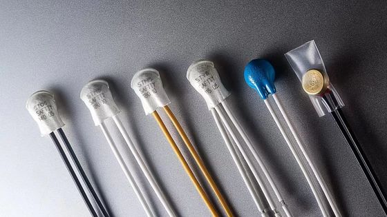 ST01 Bezpiecznik termiczny SO6 Przełącznik temperatury z zakresem 50-250℃ Normalnie zamknięty lub otwarty Automatyczny lub ręczny reset